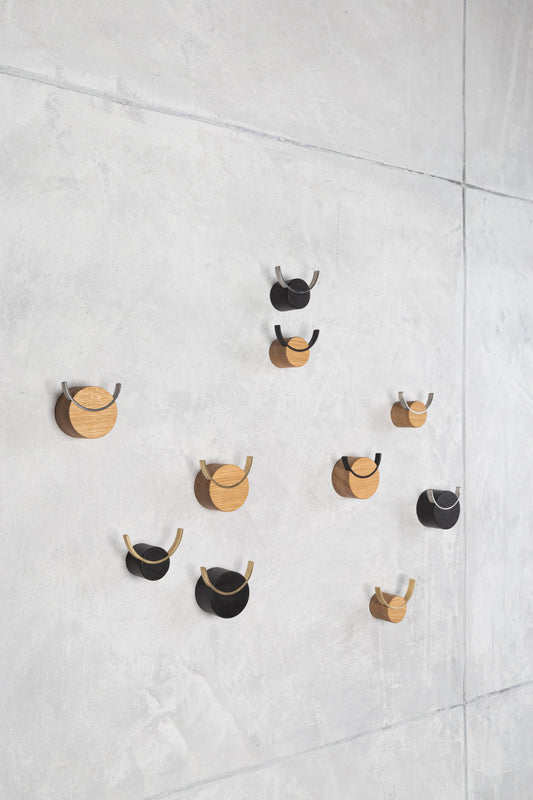 HJORT wall hook black painted both oak and steel (size S)