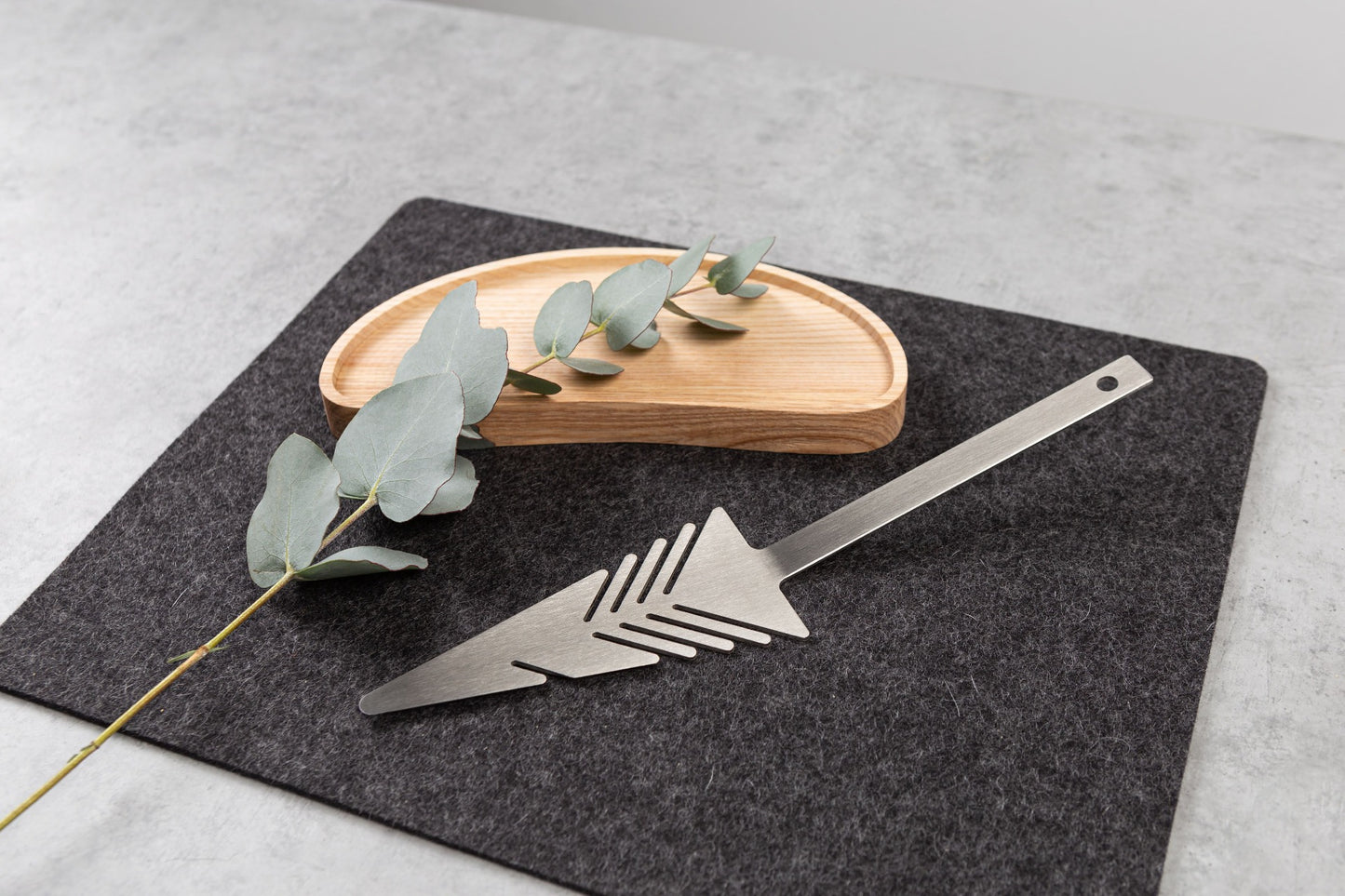 FURUNÅL kakespade i rustfritt stål