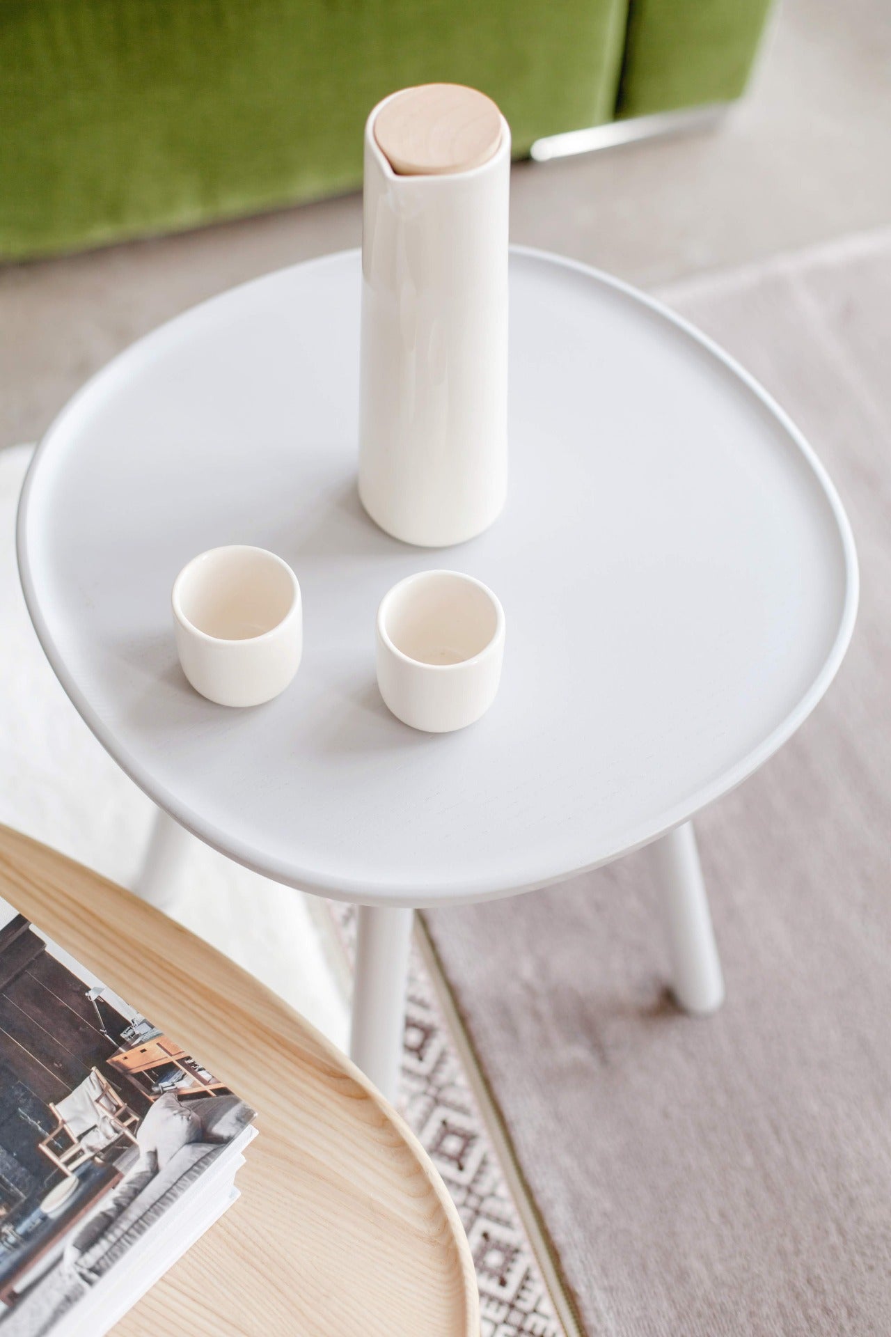 FUGL karaffel med 2 kopper (hvit)