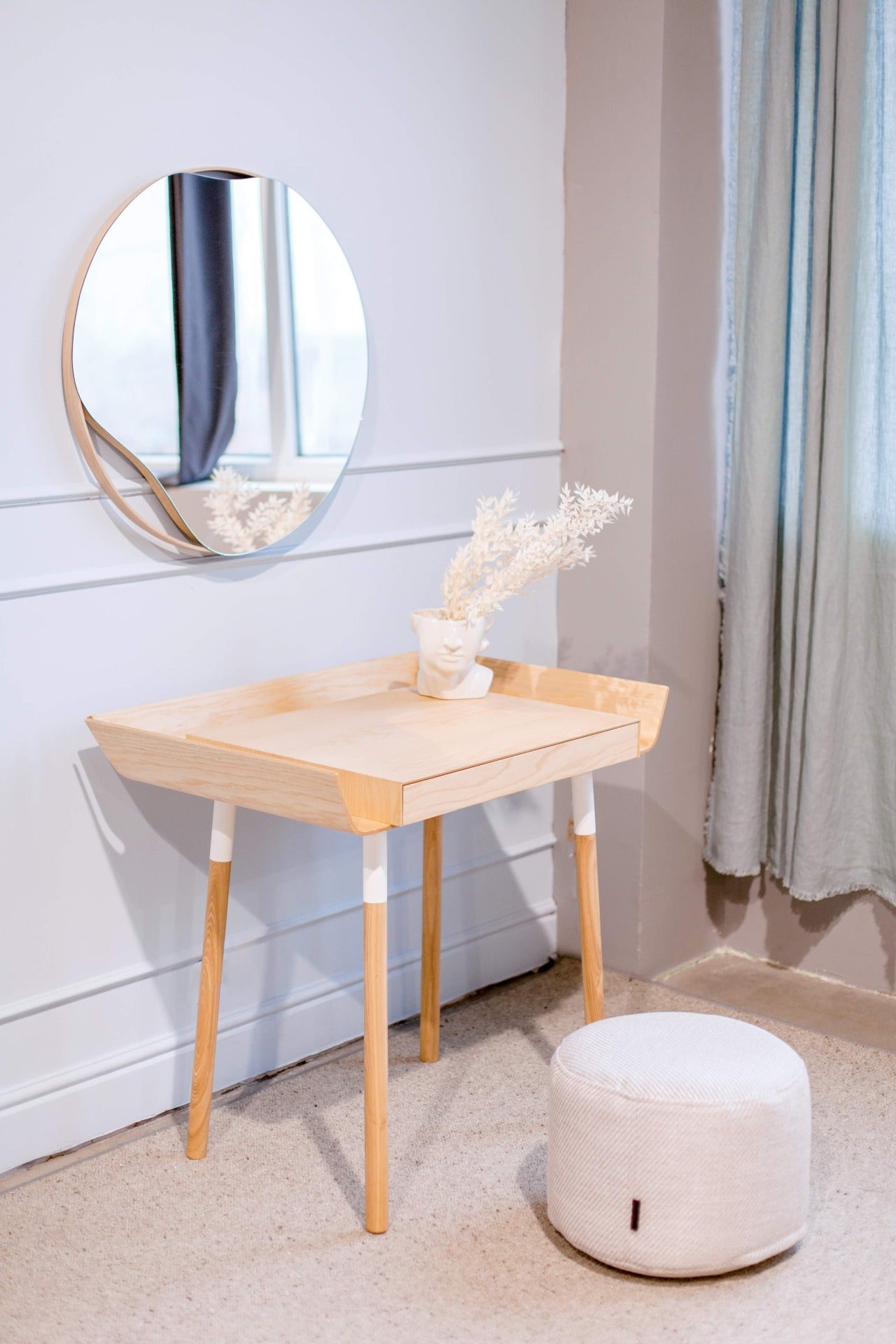 VANNPYTT veggspeil, eiketre. Diameter 50 cm