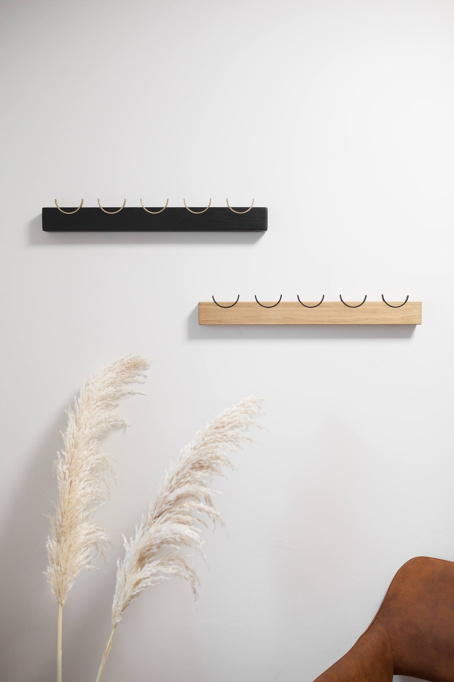 HJORT coat rack in brass