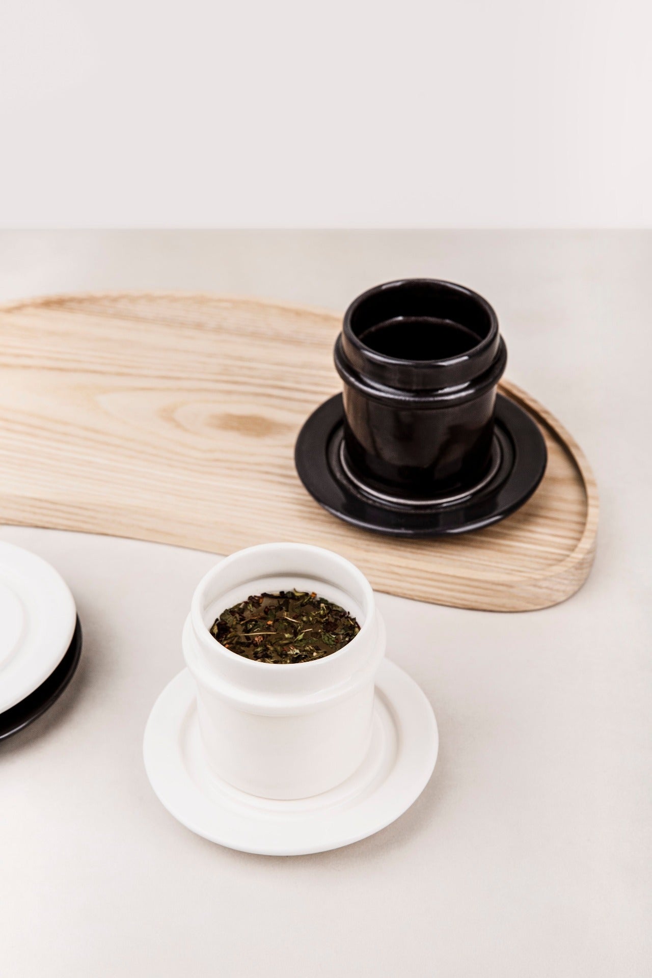 BØNNE serveringsbrett i asketre