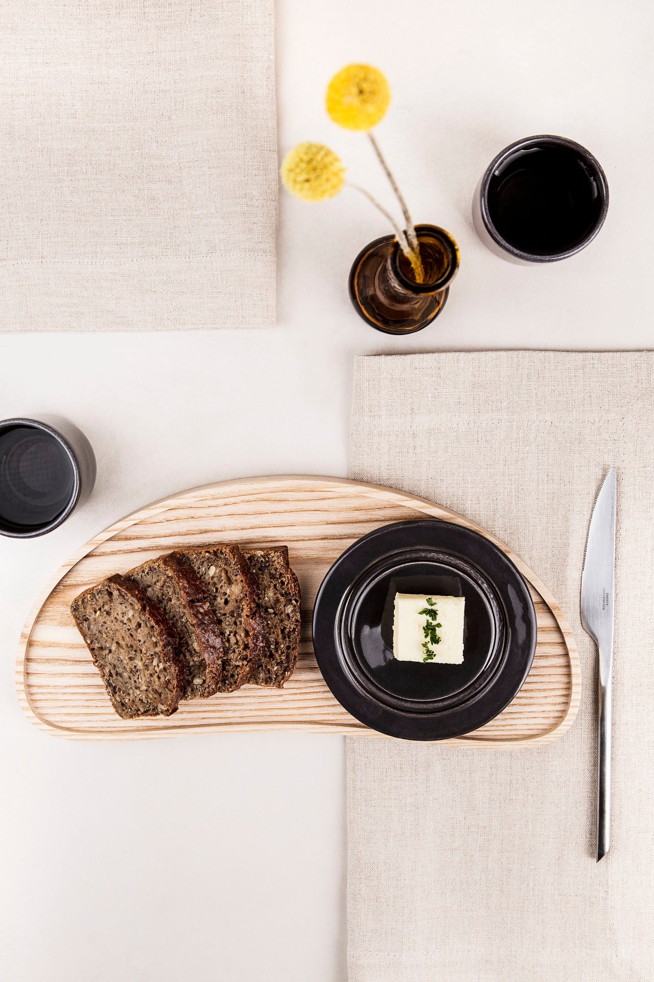 BØNNE serveringsbrett i asketre